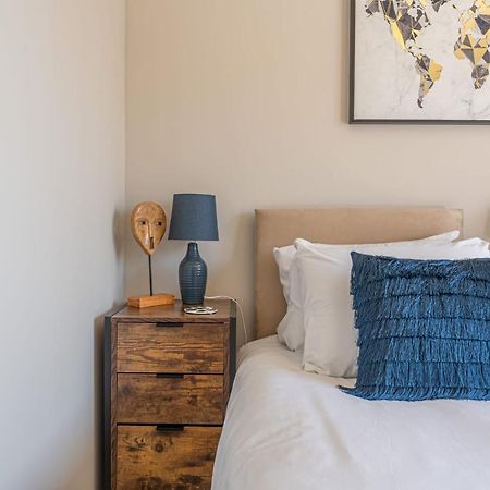 Superb One Bedroom Apartment In Coventry Cv1 *New* Dış mekan fotoğraf
