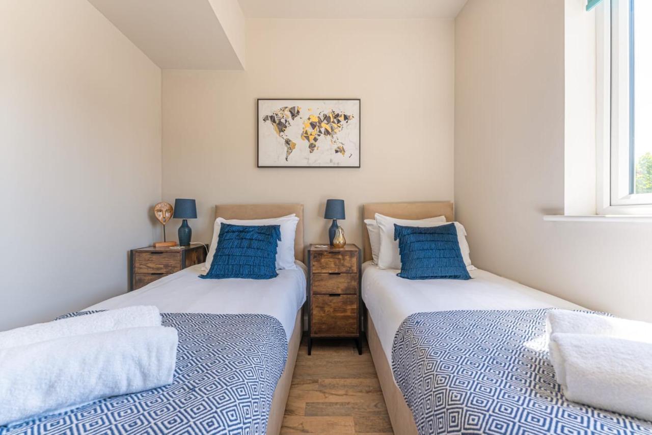 Superb One Bedroom Apartment In Coventry Cv1 *New* Dış mekan fotoğraf