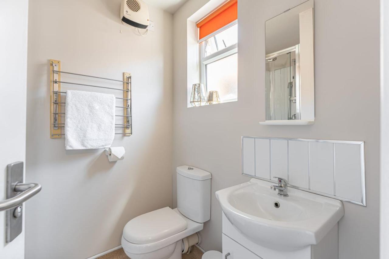 Superb One Bedroom Apartment In Coventry Cv1 *New* Dış mekan fotoğraf