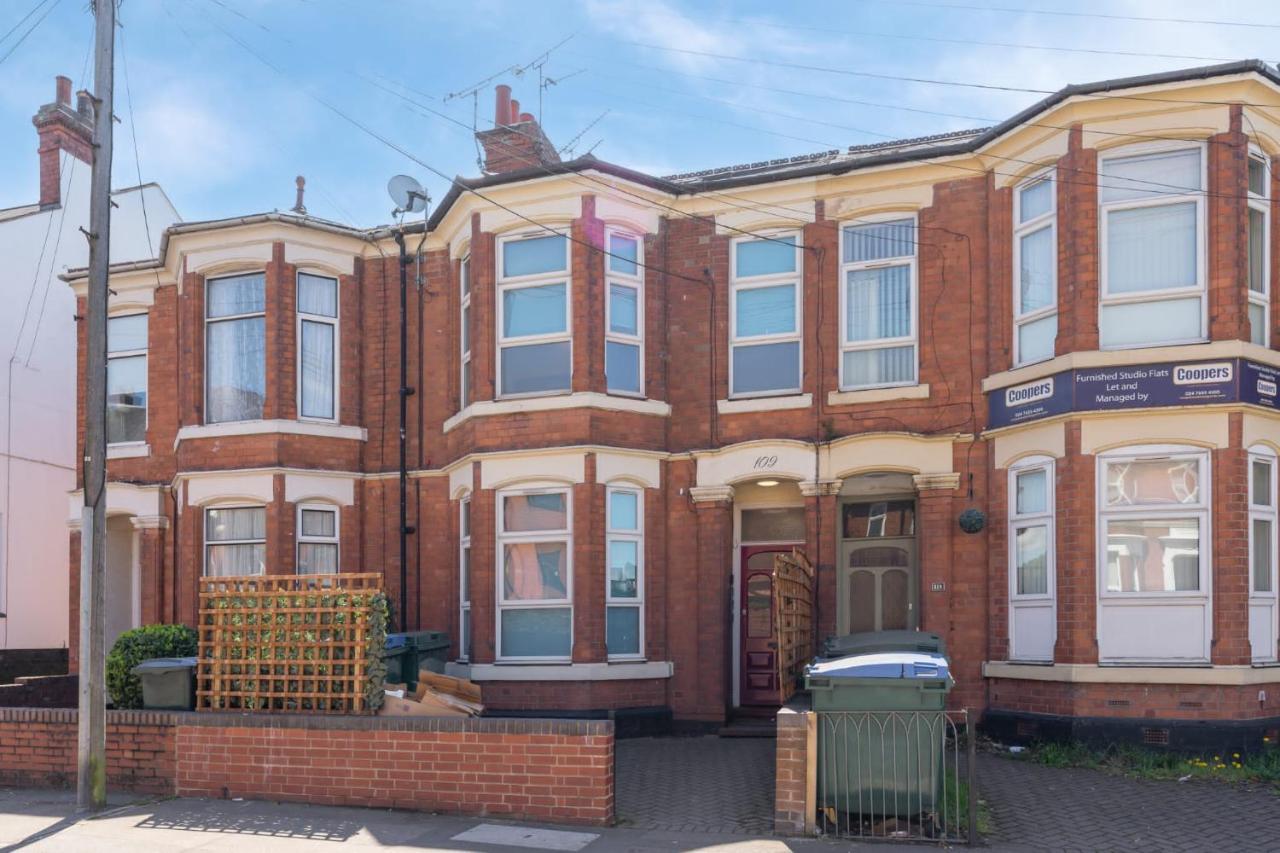 Superb One Bedroom Apartment In Coventry Cv1 *New* Dış mekan fotoğraf